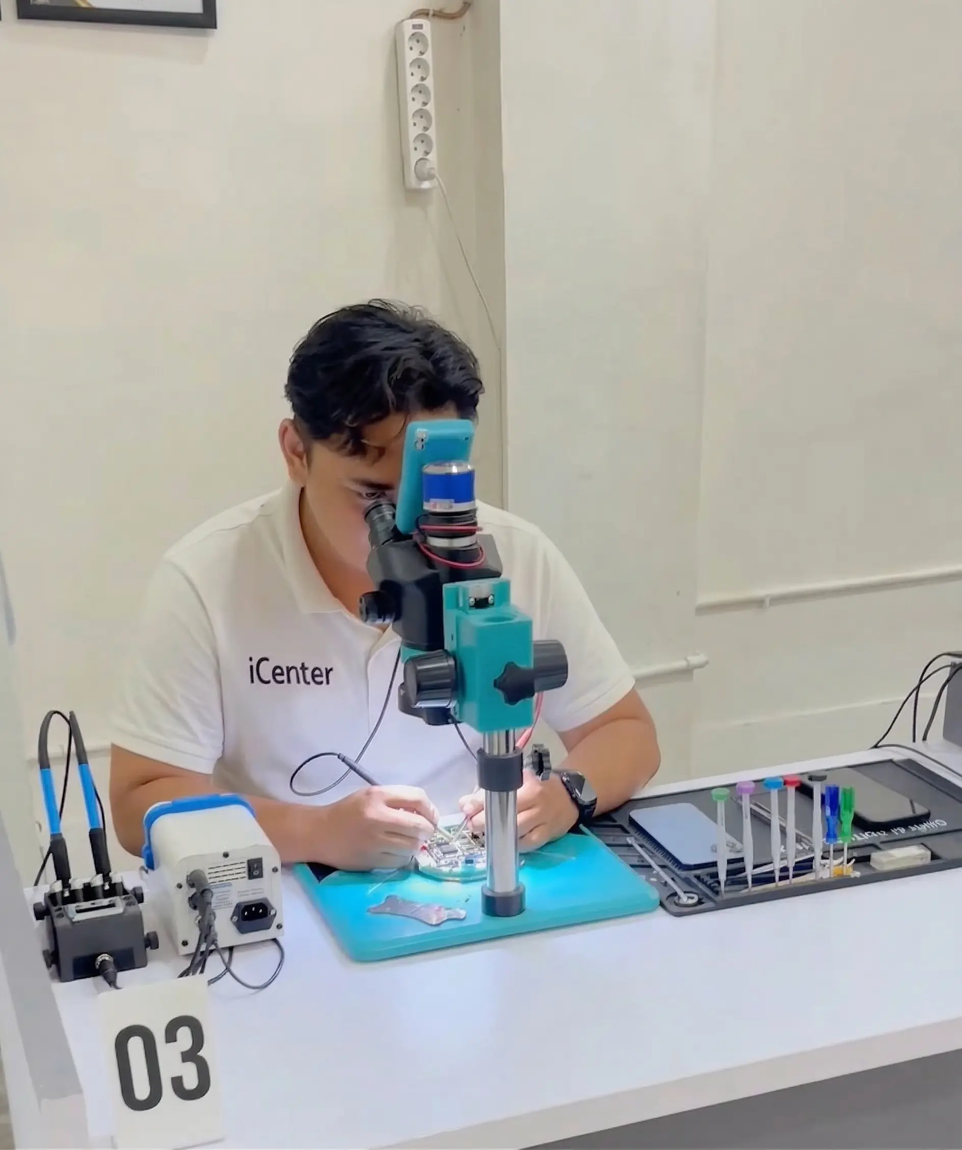 Pelayanan pelanggan iCenter Kendari